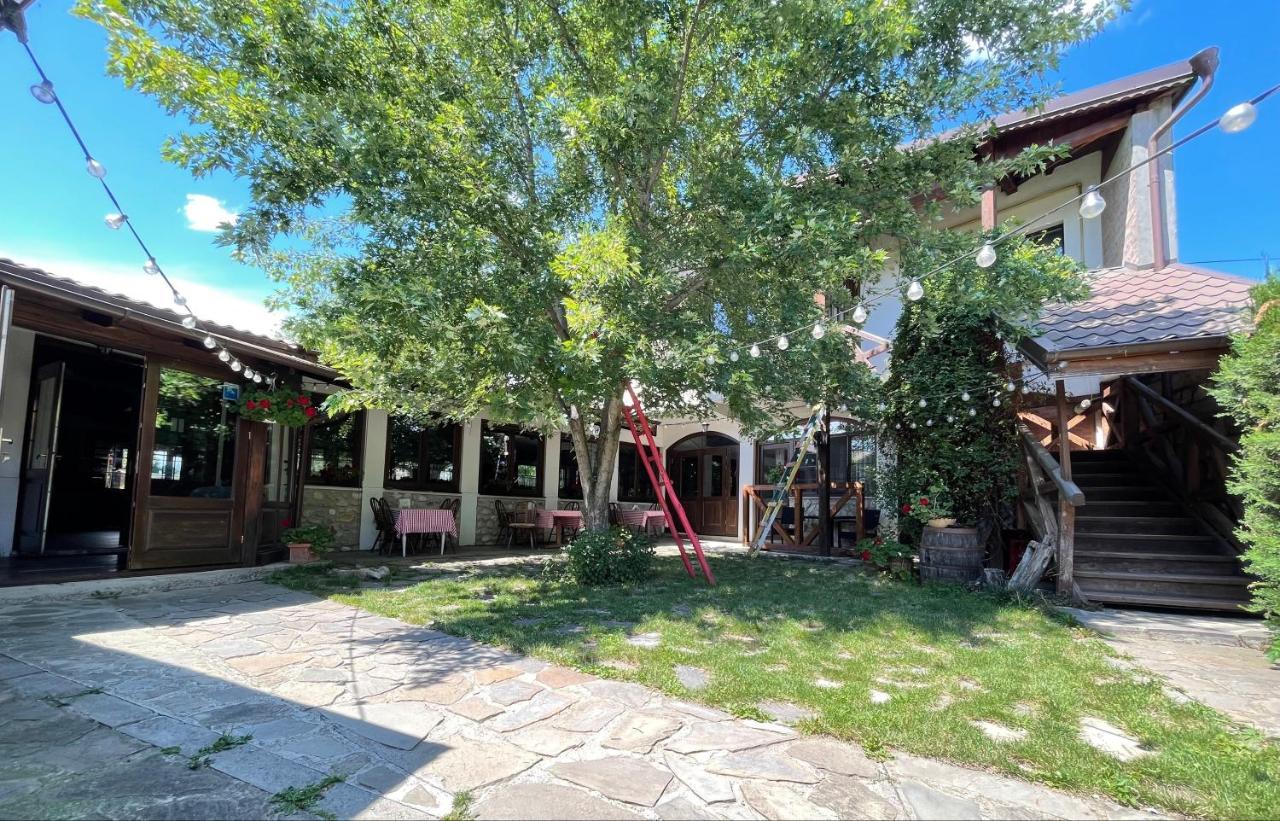 Hanul Moara Veche Pensiune Restaurant Berca Exterior photo